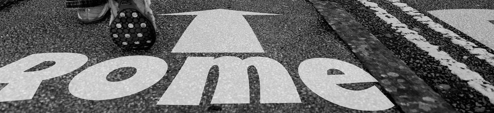 on-foot-484364_1920_Image by Gerd Altmann from Pixabay12
